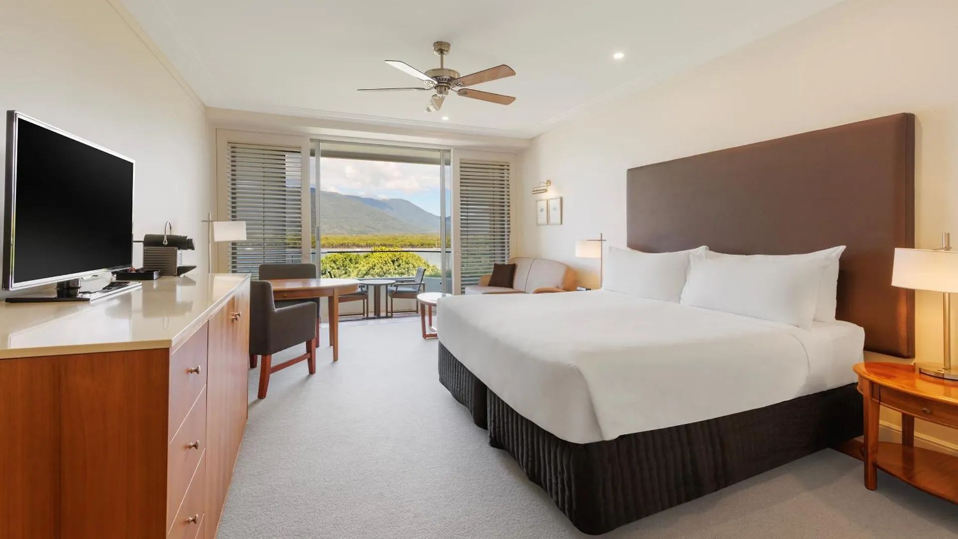 Pullman Reef Hotel Casino Cairns