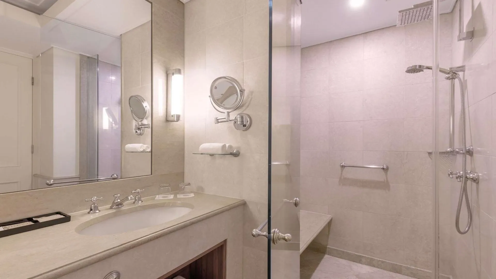 Pullman Reef Hotel Casino Cairns
