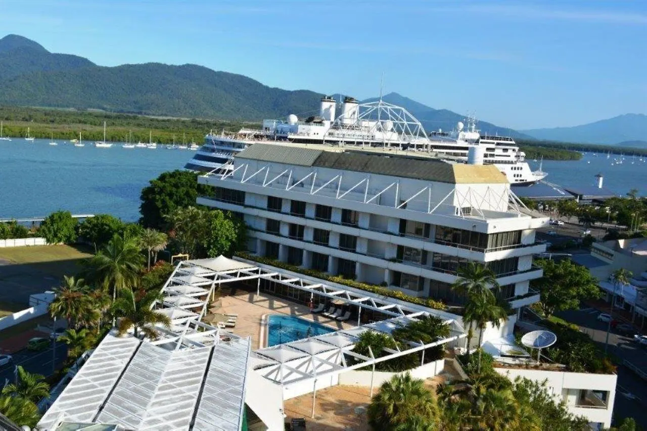 *****  Pullman Reef Hotel Casino Cairns Australia